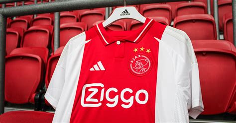 Ajax lanceert thuisshirt voor seizoen 2024/2025.